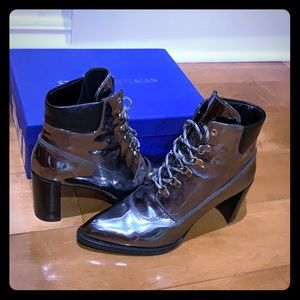 Laced boots